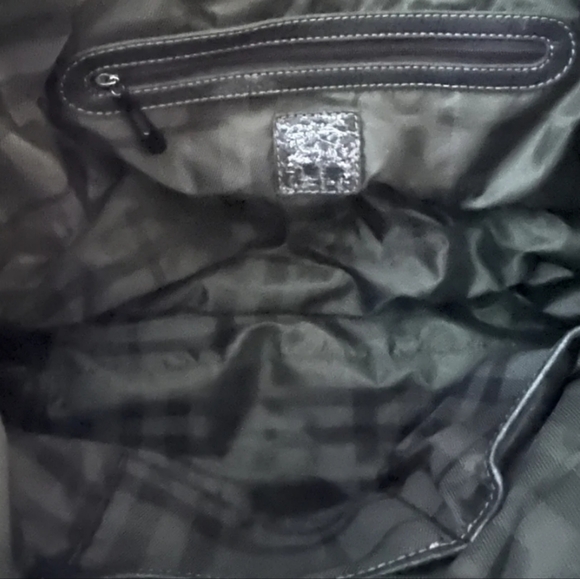 Burberry handbag authentic ❤️ - Picture 5 of 11